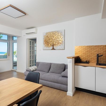 East Side Apartment Omiš Екстериор снимка