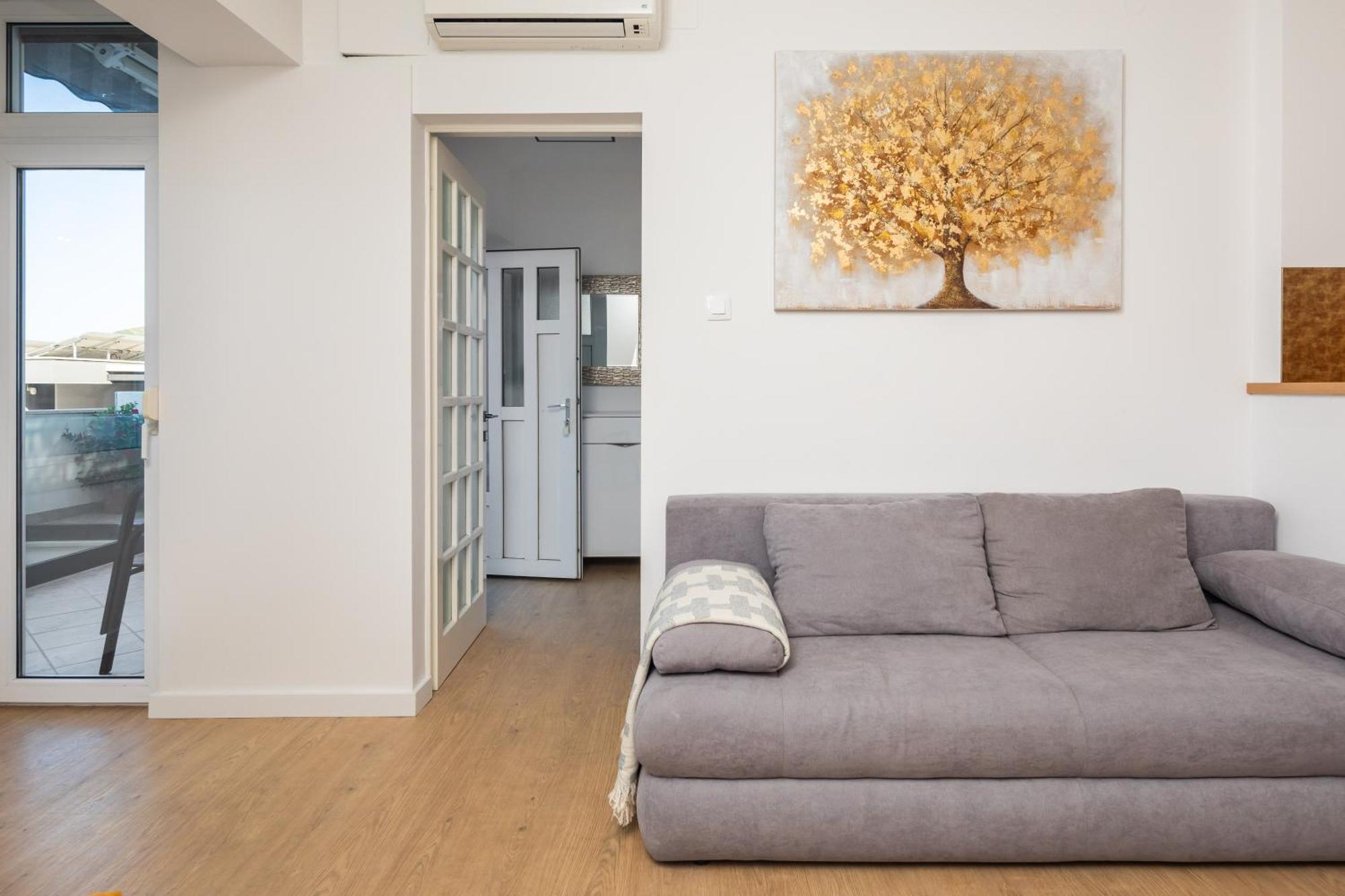 East Side Apartment Omiš Екстериор снимка