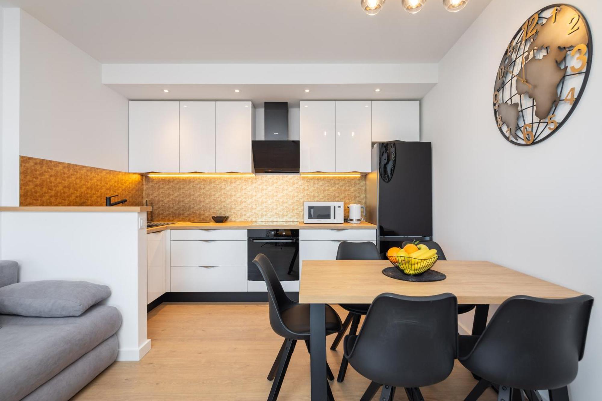 East Side Apartment Omiš Екстериор снимка