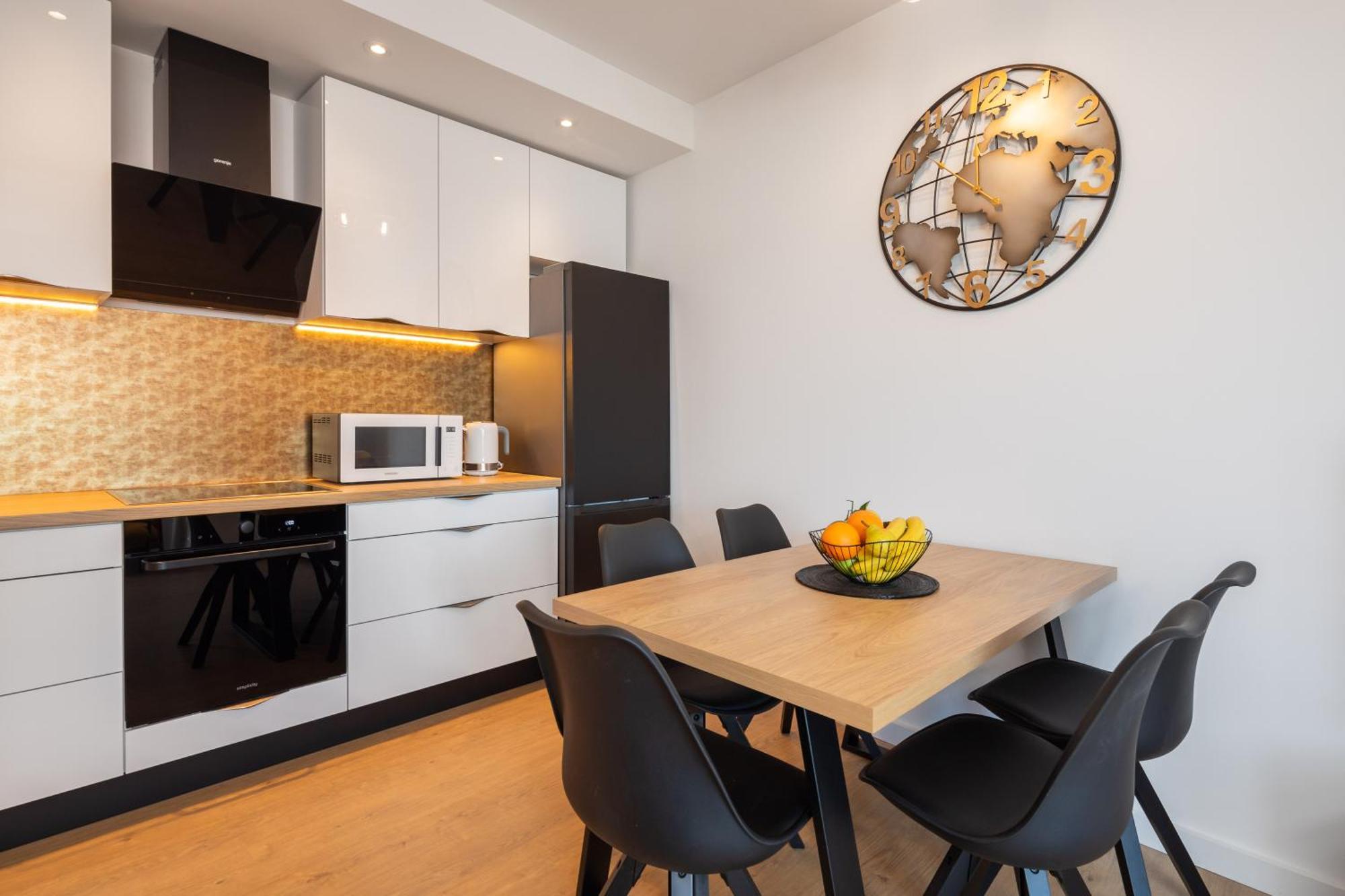 East Side Apartment Omiš Екстериор снимка
